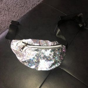 Holographic Fanny Pack .